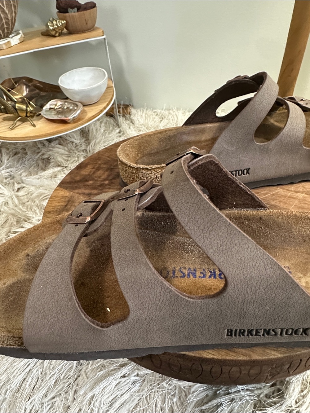 BIRKENSTOCK Florida Slide Sandals Three
Strap Size 38 (7-7.5) Synthetic Upper - Picture 9 of 17